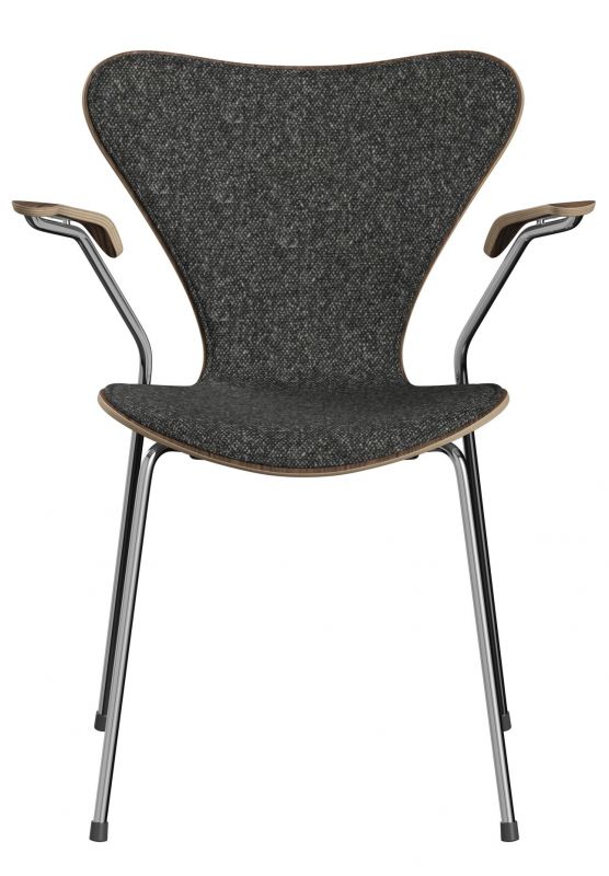 Siebener Stuhl mit Armlehnen, Jubiläumsmodell von Fritz Hansen, grauer Stoffbezug und Chromgestell.